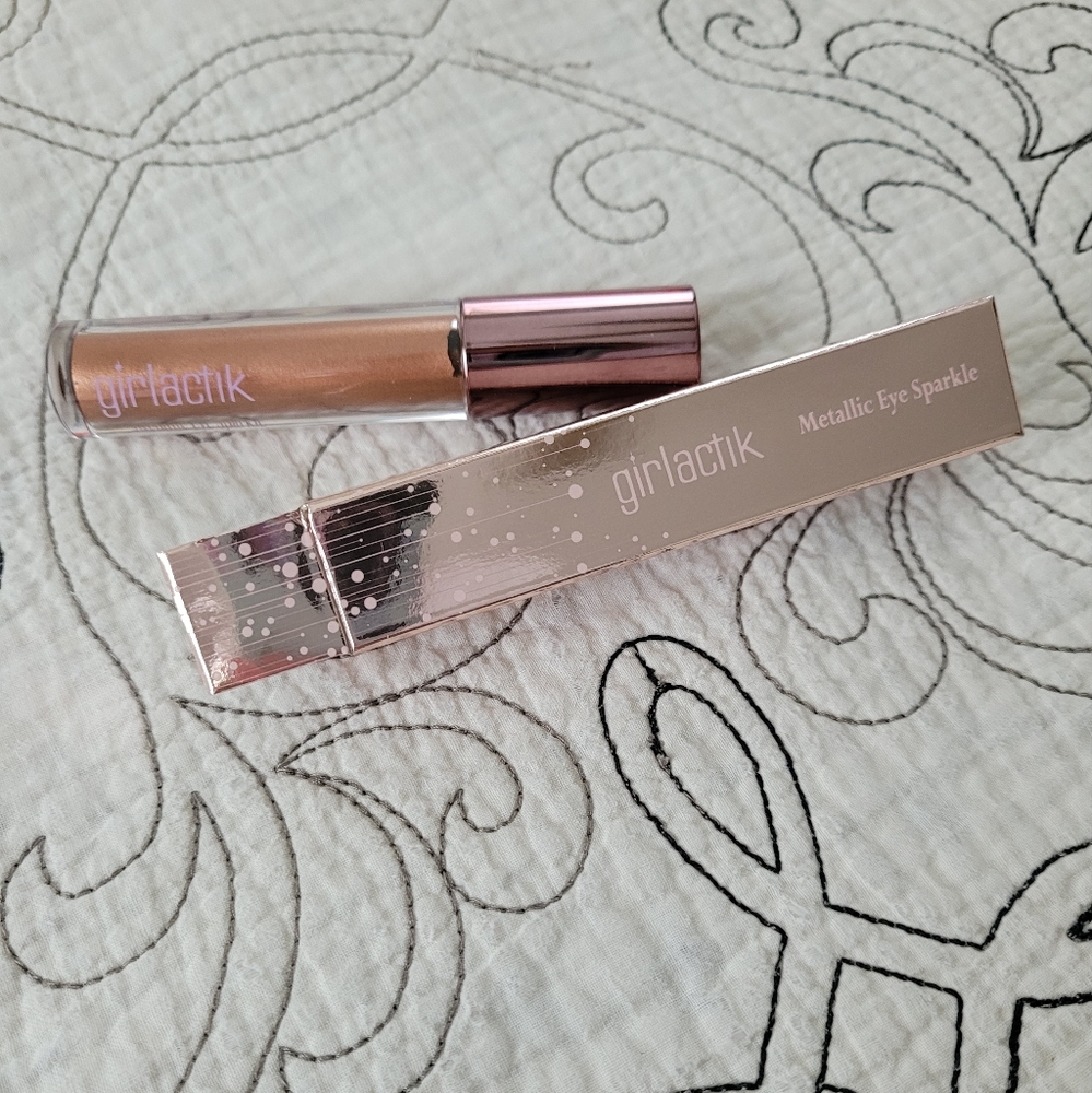 New In Box Girlactik Metallic Eye Sparkle